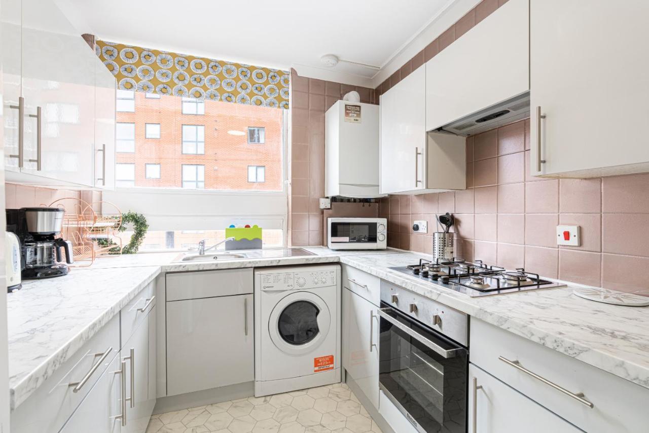 Lovely Apartment Near Hyde Park & Oxford St Londen Kamer foto