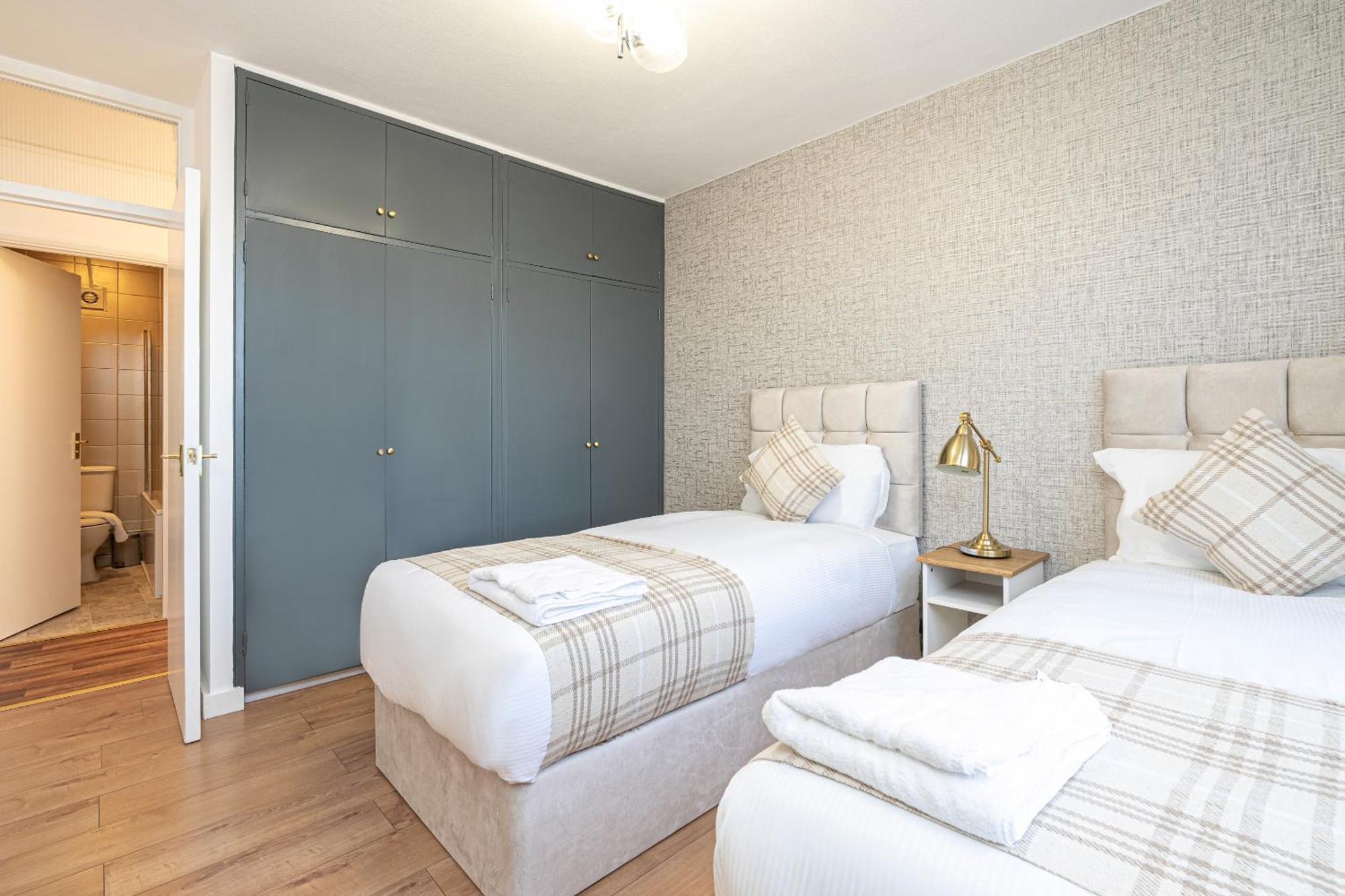 Lovely Apartment Near Hyde Park & Oxford St Londen Buitenkant foto